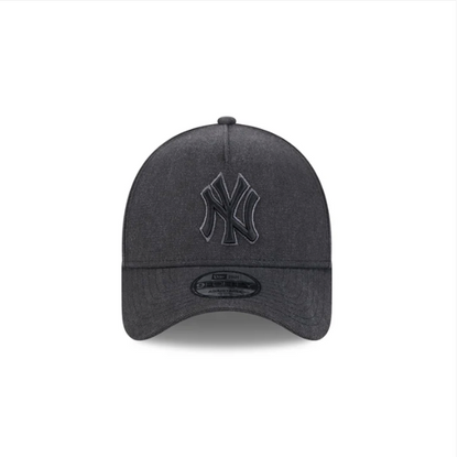 ESSENTIALS BLACK 9FORTY A-FRAME SNAPBACK - NEW ERA CAP / NEW YORK YANKEES